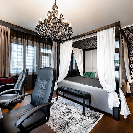 Premium Apt Kosice Center 3 Room 150M2 Hlavna Ulica Exterior photo