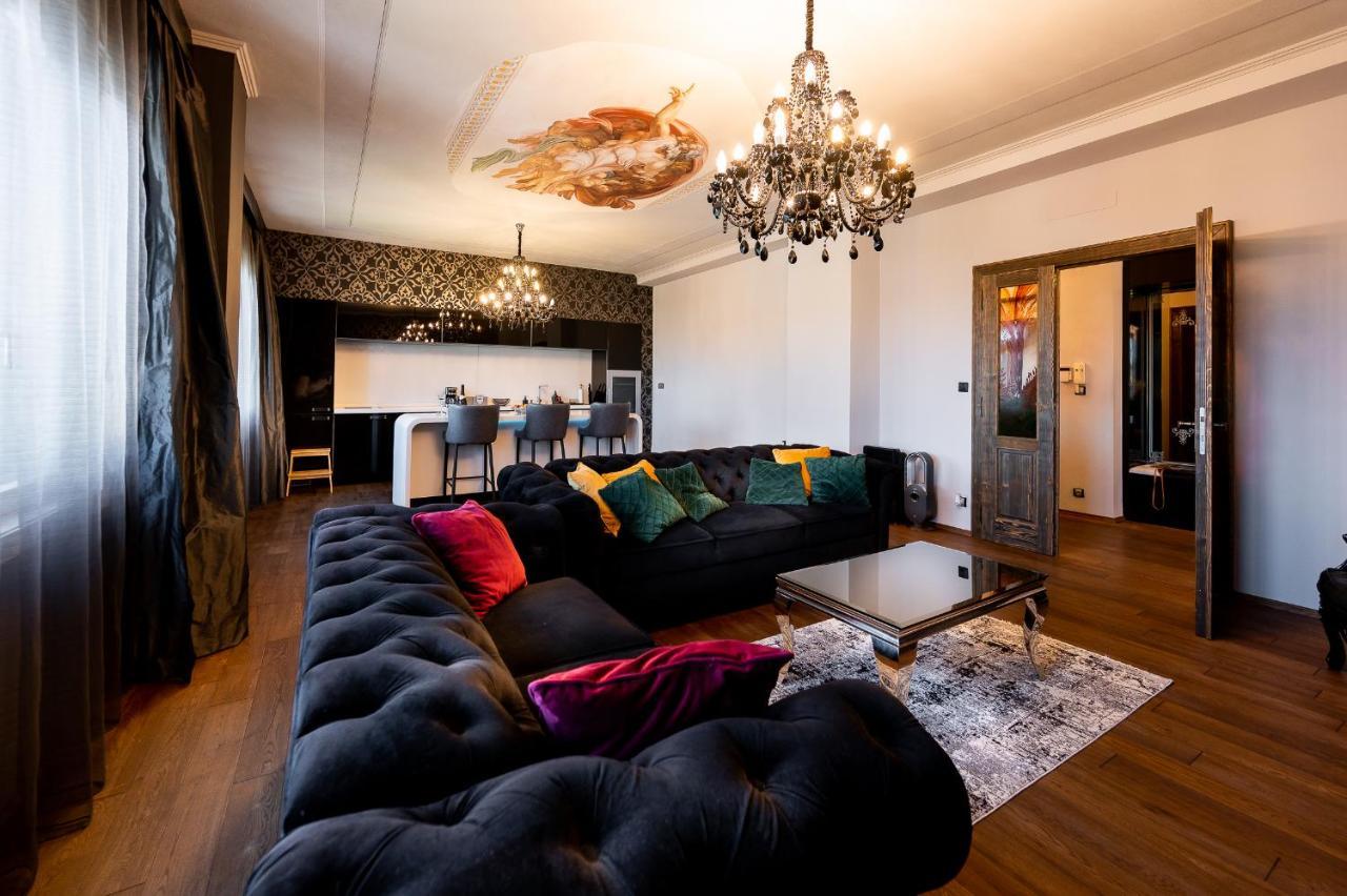 Premium Apt Kosice Center 3 Room 150M2 Hlavna Ulica Exterior photo