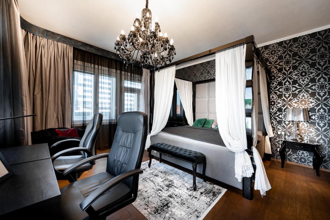 Premium Apt Kosice Center 3 Room 150M2 Hlavna Ulica Exterior photo