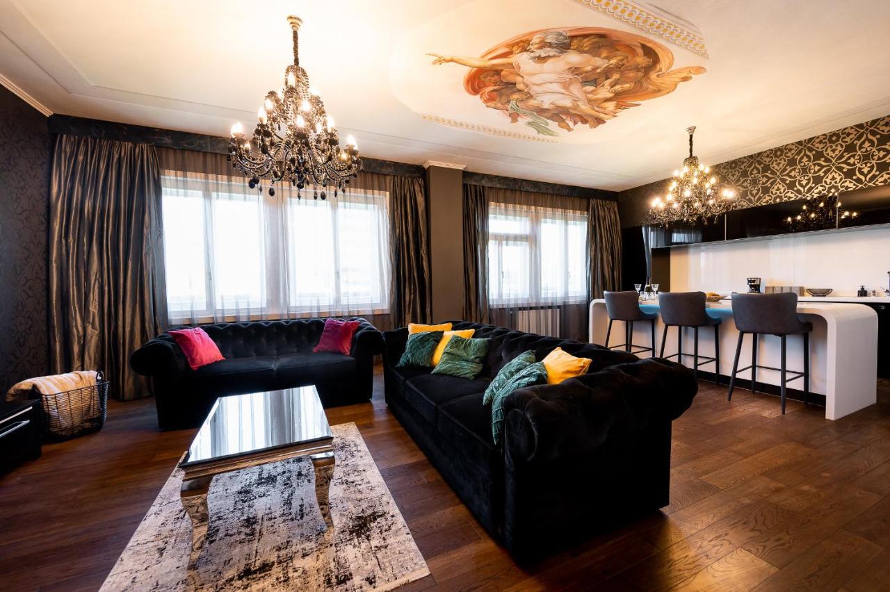 Premium Apt Kosice Center 3 Room 150M2 Hlavna Ulica Exterior photo