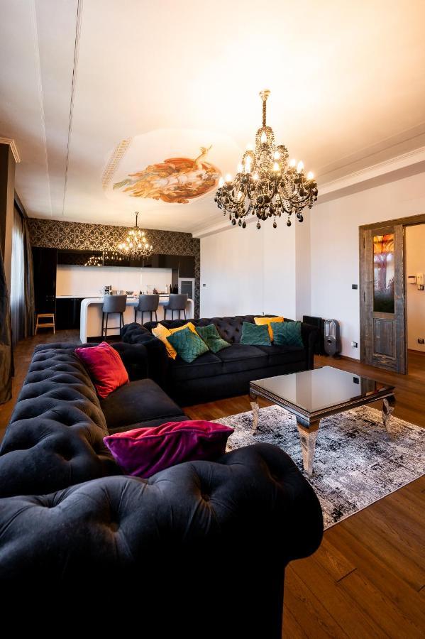 Premium Apt Kosice Center 3 Room 150M2 Hlavna Ulica Exterior photo