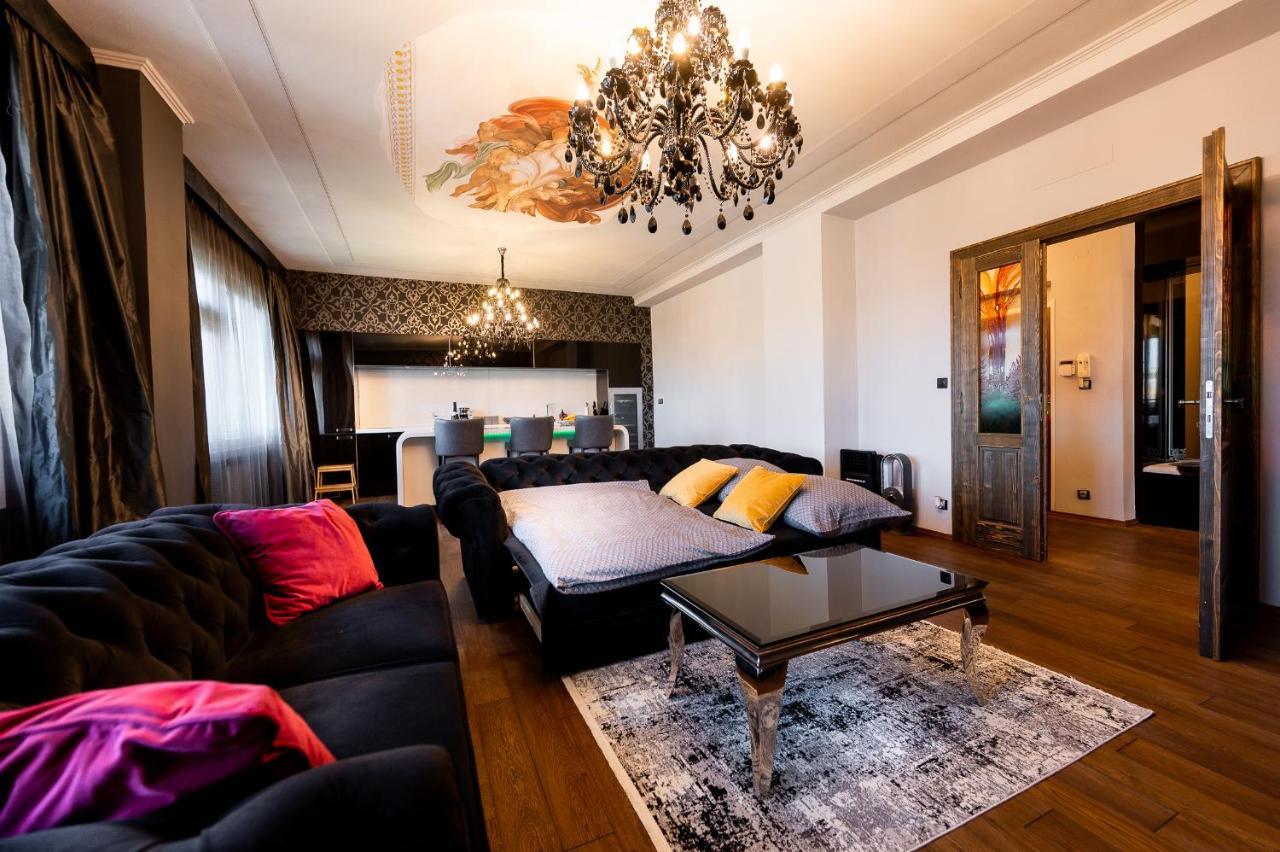 Premium Apt Kosice Center 3 Room 150M2 Hlavna Ulica Exterior photo